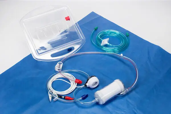 Priming tray with components unpacked